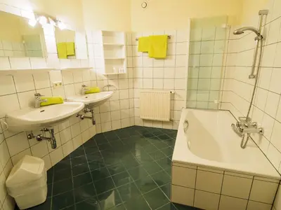 Ein Badezimmer in der Unterkunft Aparthotel Alpina