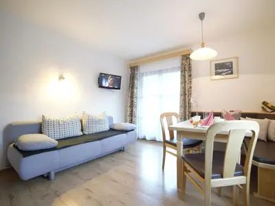Ein Sitzbereich in der Unterkunft Apartment in Flachau near Salzburg Alps
