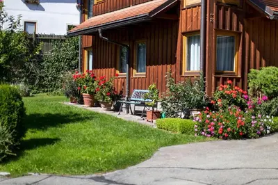 Ein Garten an der Unterkunft Apartment in St Georgen near Kreischberg