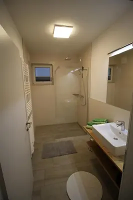 Ein Badezimmer in der Unterkunft Haus Intaba
