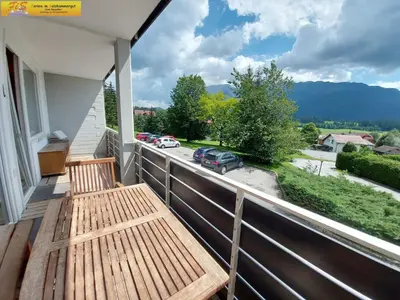 Ein allgemeiner Bergblick oder ein Berglick von der Ferienwohnung aus