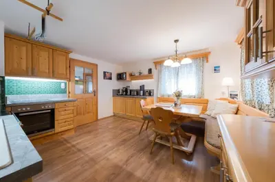 Küche/Küchenzeile in der Unterkunft MaMi s Ferienwohnung Grundlsee