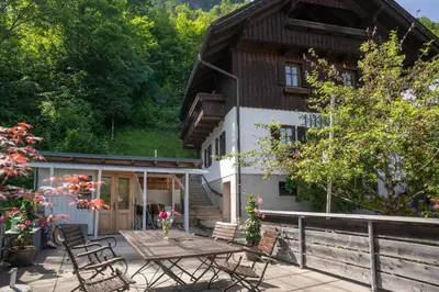 Ein Garten an der Unterkunft Lakeview Apartment
