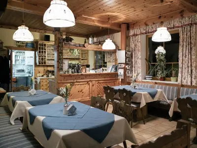 Lounge oder Bar in der Unterkunft Gasthof - Pension Ödsteinblick