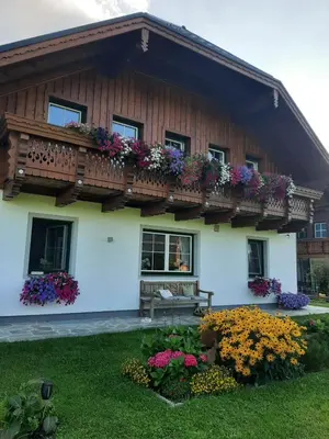 Ein Garten an der Unterkunft Haus Heimatblick