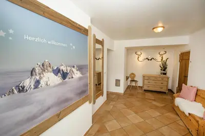 Ein Sitzbereich in der Unterkunft Mein Alpenstern
