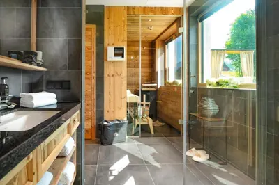 Küche/Küchenzeile in der Unterkunft MONDI Chalets am Grundlsee