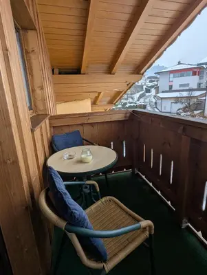 Ein Sitzbereich in der Unterkunft Haus Alpenglühn