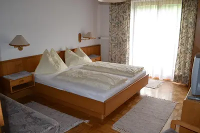 Ein Bett oder Betten in einem Zimmer der Unterkunft Haus Kathrin