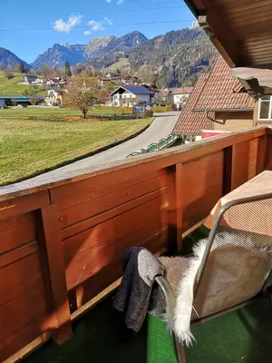Ein allgemeiner Bergblick oder ein Berglick von der Ferienwohnung aus