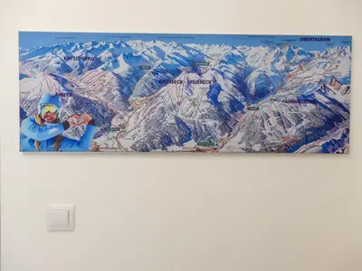 Ein allgemeiner Bergblick oder ein Berglick von der Ferienwohnung aus