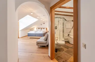 Ein Badezimmer in der Unterkunft Auschlössl Appartements Reiteralm - 5 minutes walk to cablecar