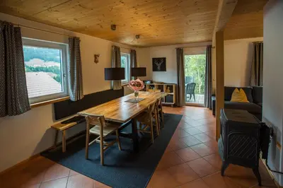 TV/Unterhaltungsangebot in der Unterkunft Alpendorf Dachstein West by ALPS RESORTS