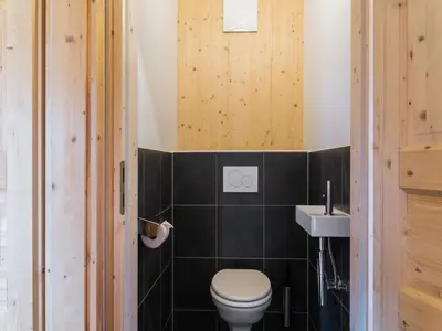 Ein Badezimmer in der Unterkunft Chalet in Hohentauern direkt im Skigebiet
