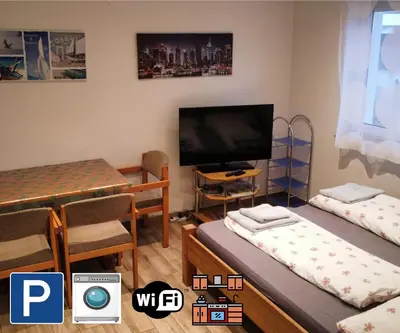 Ein Bett oder Betten in einem Zimmer der Unterkunft Monteurzimmer - Studio mit Singleküche-Apartment with Longstayfares