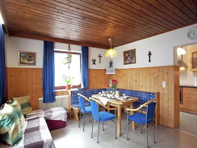 Ein Sitzbereich in der Unterkunft Apartment in Wagrain near Ski Slopes