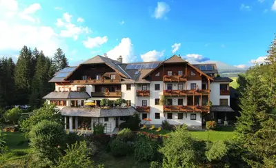 Das Gebäude in dem sich das Hotel befindet