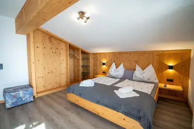 Ein Bett oder Betten in einem Zimmer der Unterkunft Haus Höllwart