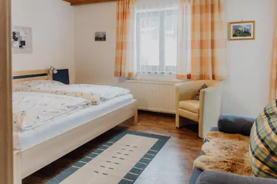 Ein Bett oder Betten in einem Zimmer der Unterkunft Ferienwohnung Inge Gapp