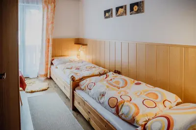 Ein Bett oder Betten in einem Zimmer der Unterkunft Ferienwohnung Inge Gapp