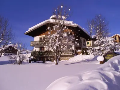 Landhaus Hirterhütte im Winter