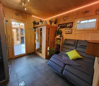 Ein Sitzbereich in der Unterkunft Kreischberg Chalet in Murau
