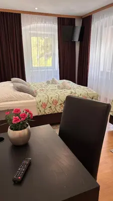 Ein Bett oder Betten in einem Zimmer der Unterkunft Gasthof Durigon