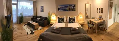 Ein Sitzbereich in der Unterkunft Kaiserblick Goisern