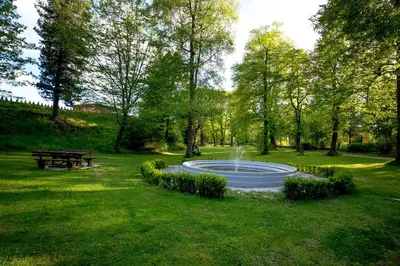 Ein Garten an der Unterkunft Raddörfl
