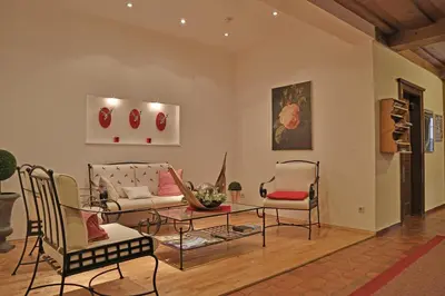 Ein Sitzbereich in der Unterkunft Hotel Moawirt