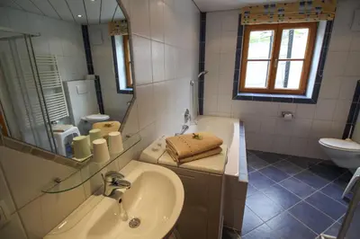 Ein Badezimmer in der Unterkunft Appartement Berglerhof