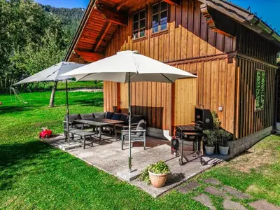Ein Garten an der Unterkunft Ferienwohnung Angerer