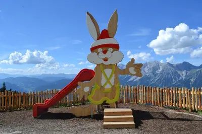 Ein allgemeiner Bergblick oder ein Berglick von der Ferienwohnung aus