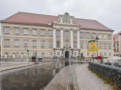 Das Gebäude in dem sich die Ferienwohnung befindet