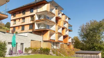 Das Gebäude in dem sich die Ferienwohnung befindet