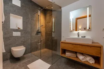 Ein Badezimmer in der Unterkunft Luxury Chalets Gradenbach near Schladming