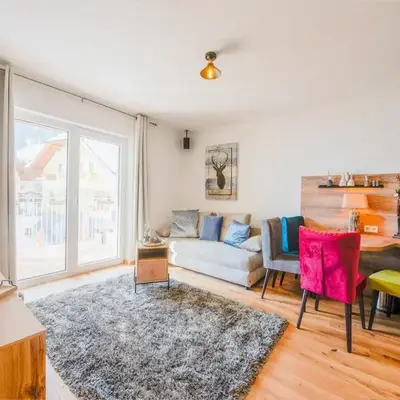 Ski-In Area Apartment with Ski Bus