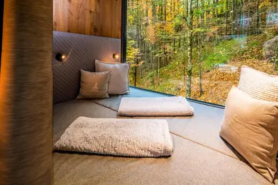 Ein Sitzbereich in der Unterkunft Hotel Fischerwirt Natur WaldSPA