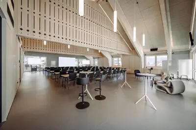 Ein Restaurant oder anderes Speiselokal in der Unterkunft Dips&Drops - Hotel Superior
