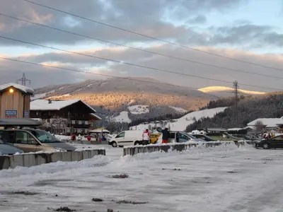 Ein allgemeiner Bergblick oder ein Berglick von der Ferienwohnung aus