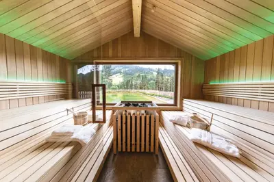 Ein Bett oder Betten in einem Zimmer der Unterkunft Bergseegut Chalet und Apartment