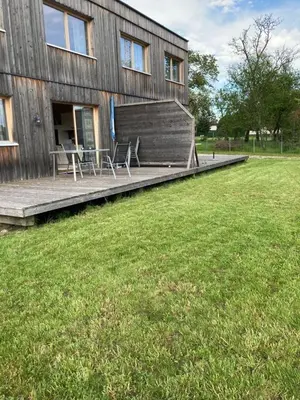 Ein Garten an der Unterkunft Ferienhaus mit Charme