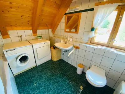Ein Badezimmer in der Unterkunft Zirbitz Hütte mit Sauna und Kamin