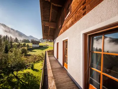 Ein allgemeiner Bergblick oder ein Berglick von der Ferienwohnung aus