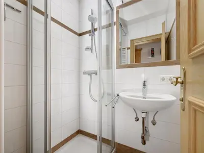 Ein Badezimmer in der Unterkunft Haus Tanja