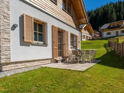 Das Gebäude in dem sich das Chalet befindet