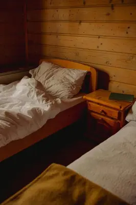 Ein Bett oder Betten in einem Zimmer der Unterkunft Gjaid-Alm 1739m am Dachstein-Only Accessible by Cable Car