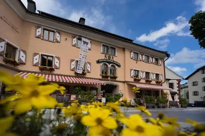 Das Gebäude in dem sich das Hotel befindet