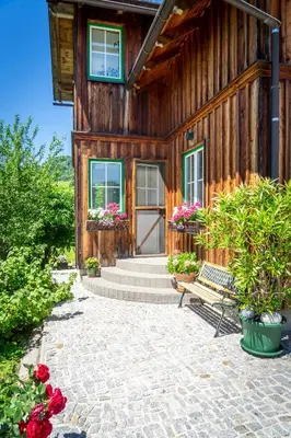 Ein Garten an der Unterkunft Lovely house with mountain view & big garden in Bad Aussee