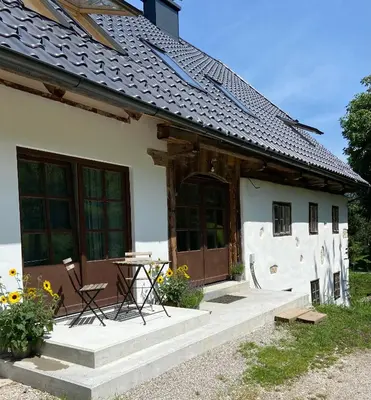 Das Gebäude in dem sich die Ferienwohnung befindet